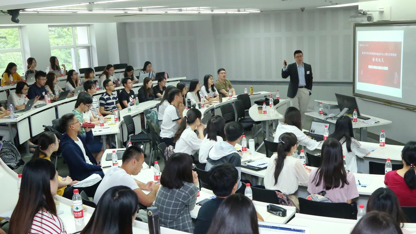 夏令营｜与其远处遥望，，，不如比肩前行