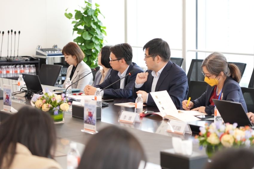 2786C556EE9DA0FA8EC8E9D50C3_61C77BF7_1955B