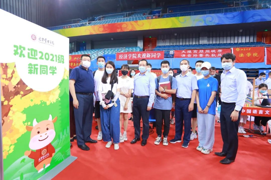 942240D9719D2F9F5F4C2E99A30_D65AA329_1F37B