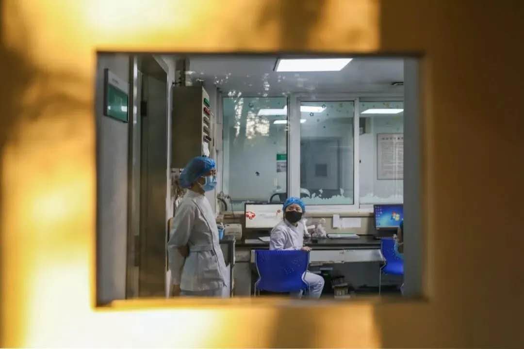 王 辉：：疫情状态下的心理调适与应对