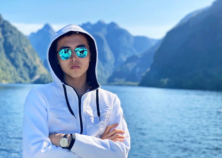 370209827E7DDDB2DDD92E5E0E9_40AC1544_133AB